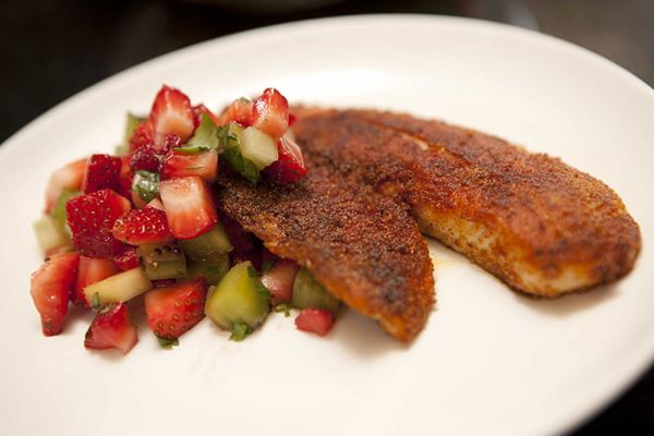 Blackened Fish with Strawberry Kiwi Salsa Blackened Fish with Strawberry Kiwi Salsa