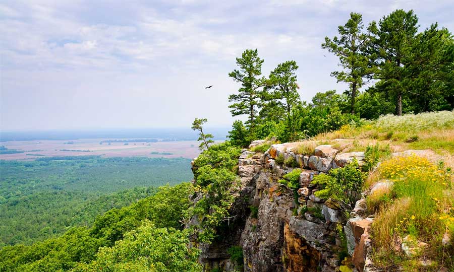 Scenery photo of Ozarks region in Missouri