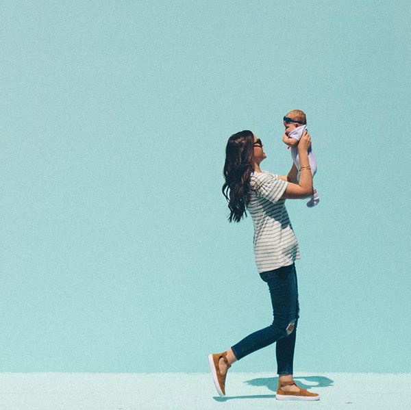 mom blogger with baby