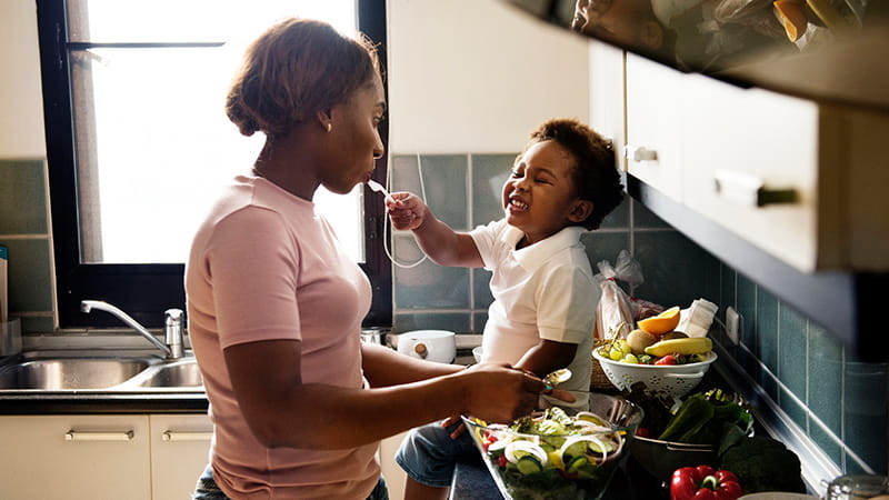 https://www.heart.org/-/media/Images/Healthy-Living/Healthy-Eating/Mom-and-daughter-cooking-in-kitchen.jpg