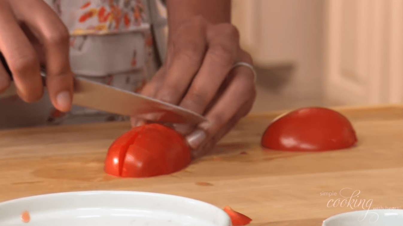 Dicing tomatoes