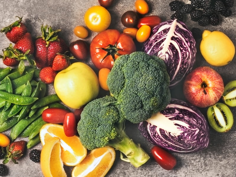 Fruits and vegetables. (Claudia Totir, Getty Images)