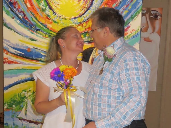 With their wedding date already on the calendar, Daniel Pecoraro and Lisa Siegel married at a hospital chapel, days before the groom’s triple bypass surgery. (Photo courtesy of Daniel Pecoraro)