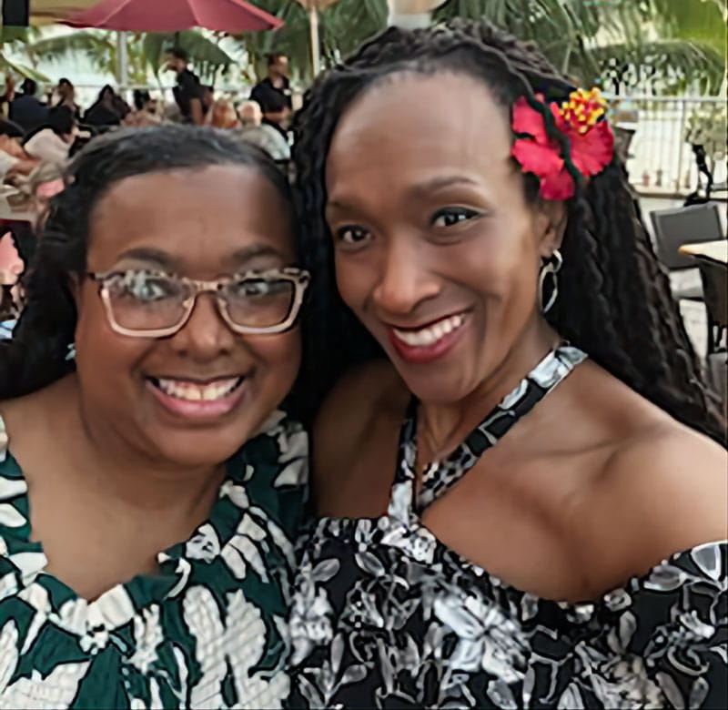 Dawn Berry (right) with her sister, Dana, in Hawaii earlier this year. (Photo courtesy of Dawn Berry)