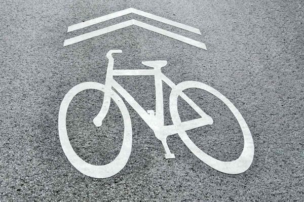 bike path road symbol