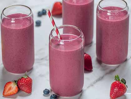 Green Tea Berry Banana Smoothie